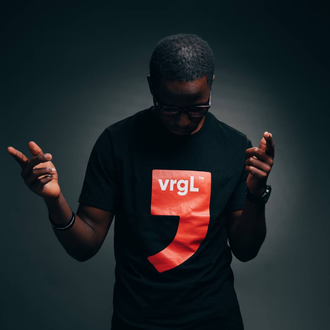 Printed T-shirt with vrgL Logo mark